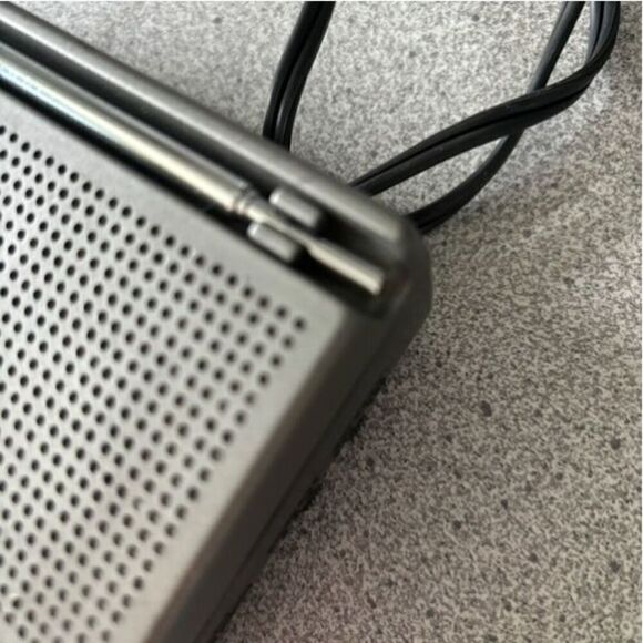 Radio Shack Weatheradio Alert Model No. 12-240 - Picture 2 of 6